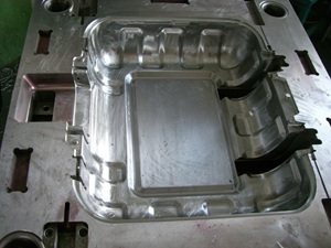 plastic-injection-mold-tooling-base-300px.jpg